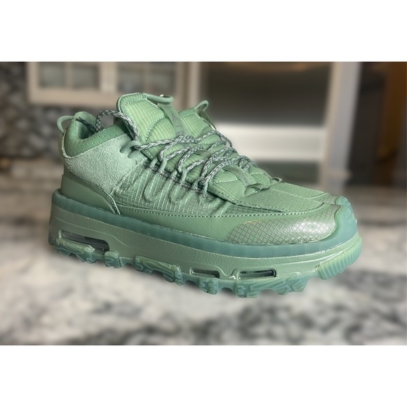 Nike Air Jordan Mae Dutch Green Sneaker. Size 8.5 - Picture 7 of 11